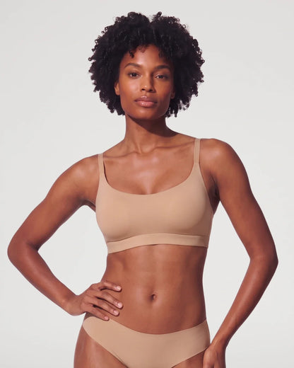 Seamless Unlined Scoop Neck Wireless Bralette