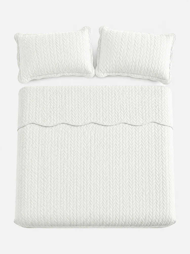 Lightweight Quilted Coverlet Bedspread Set